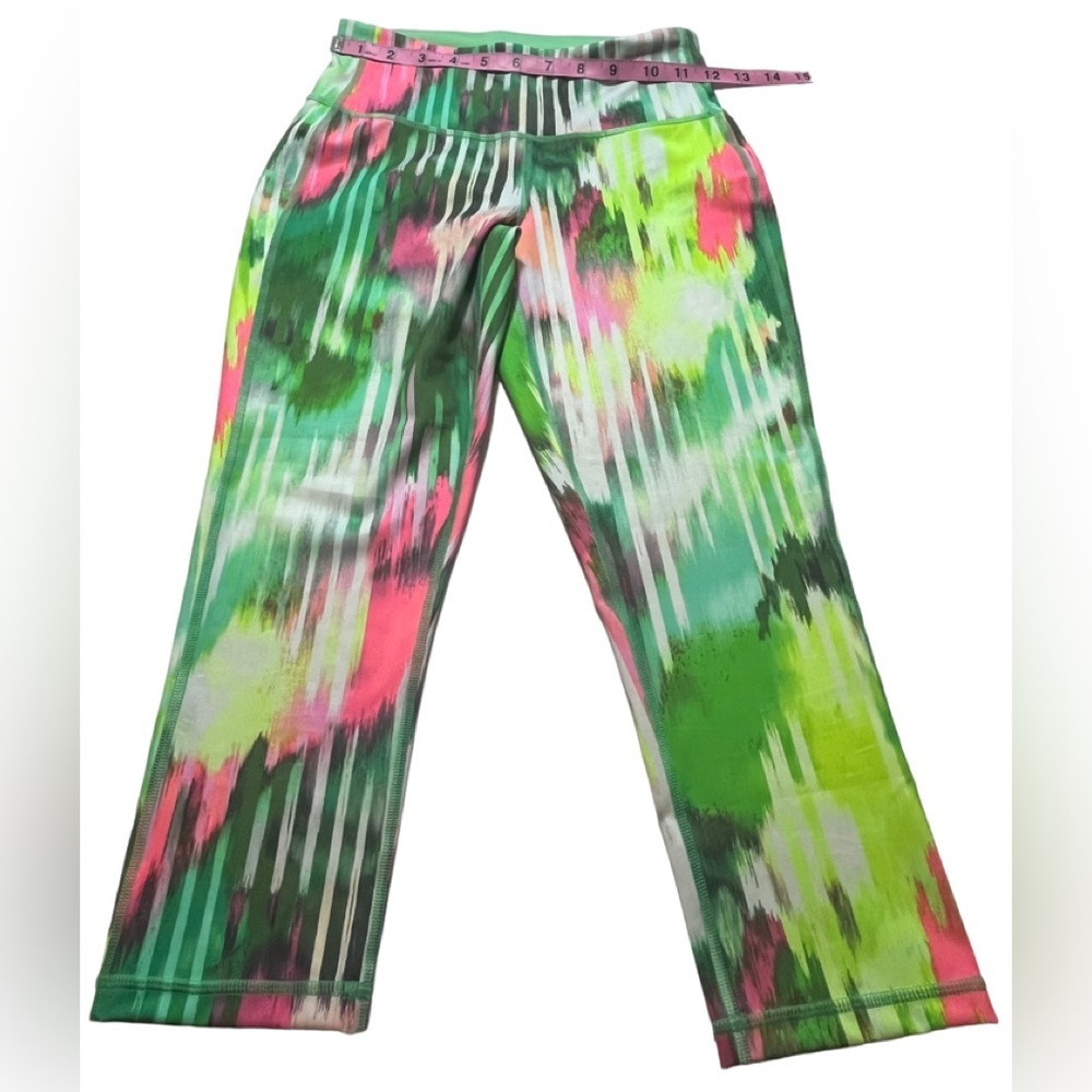 Athleta Wailea Chaturanga Capri Leggings vibrant green/pink XS NWT - Picture 3 of 13